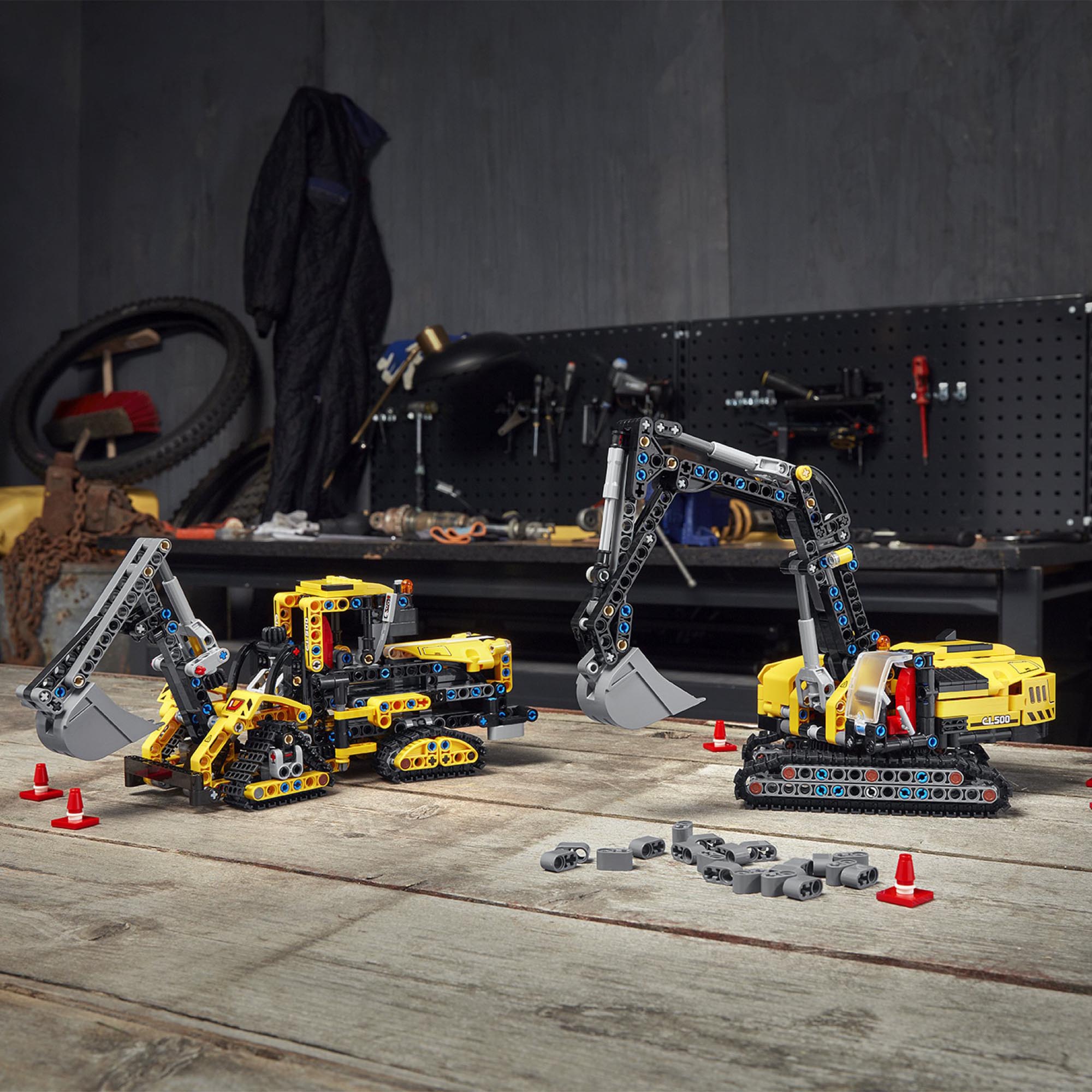 LEGO Technic Escavatore Pesante, Trattore, Modellino 2 in 1, Kit di Costruzione  42121, , large