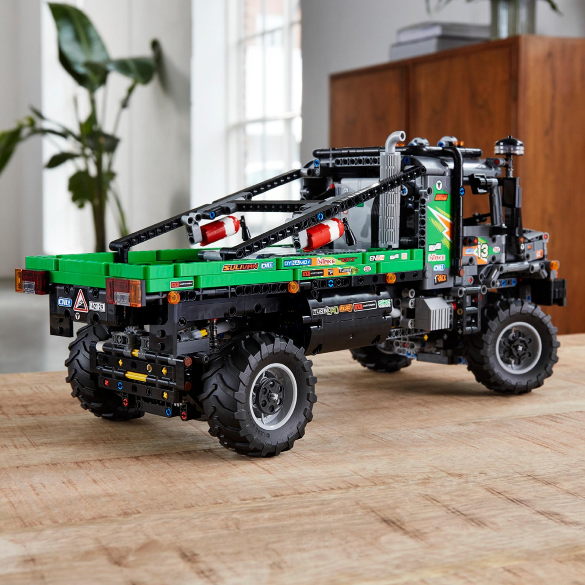 LEGO Technic Camion Fuoristrada 4x4 Mercedes-Benz Zetros, Camion Giocattolo, Mac 42129, , large