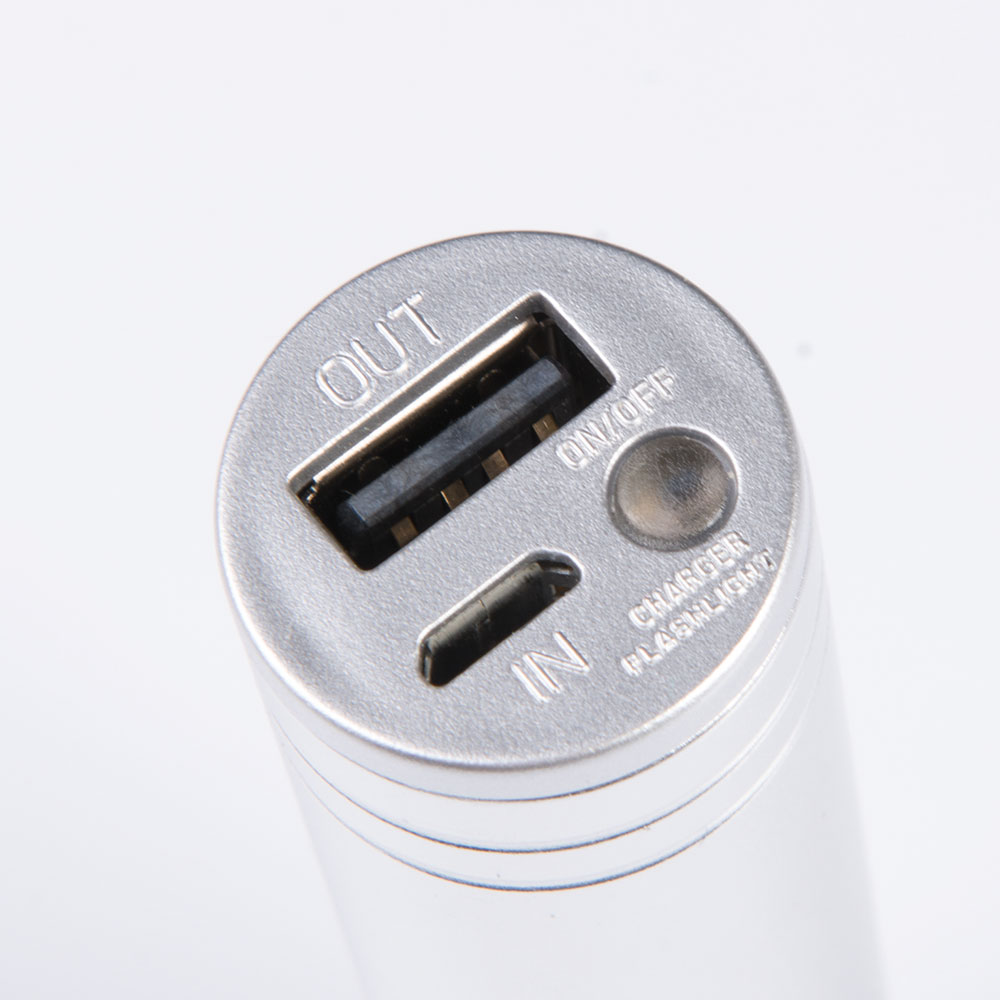 Carica batteria e torcia 2 in 1, , large