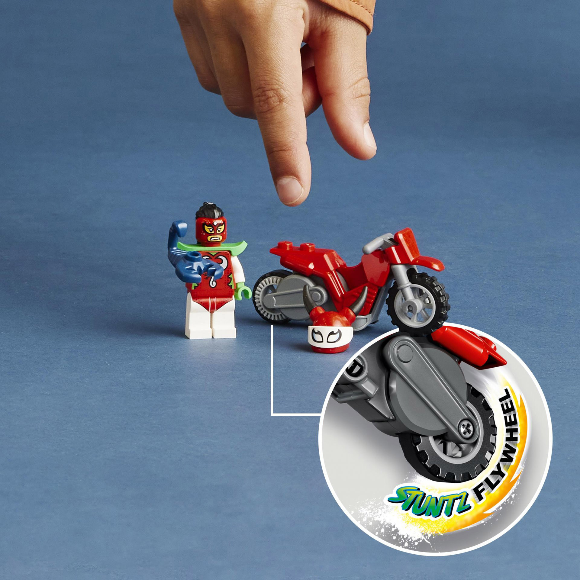 LEGO City Stuntz Stunt Bike? Scorpione Spericolato, Moto Giocattolo Carica e Vai 60332, , large