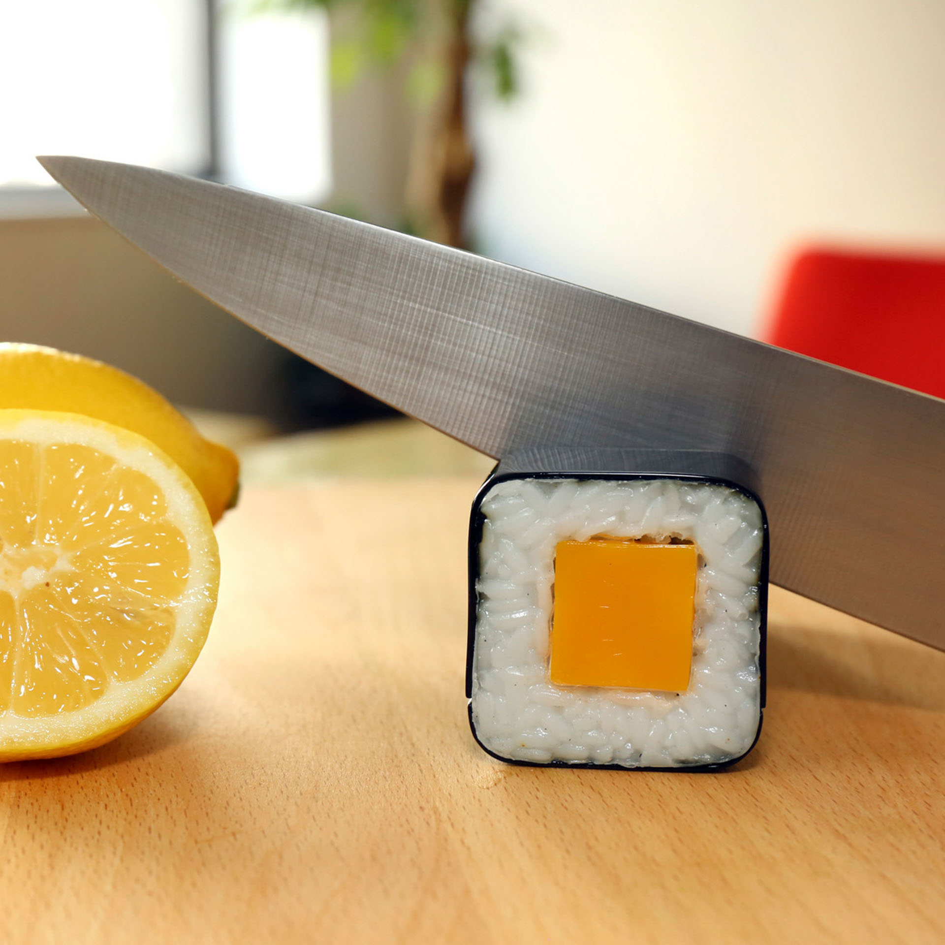Affila coltelli manuale a forma di sushi, , large