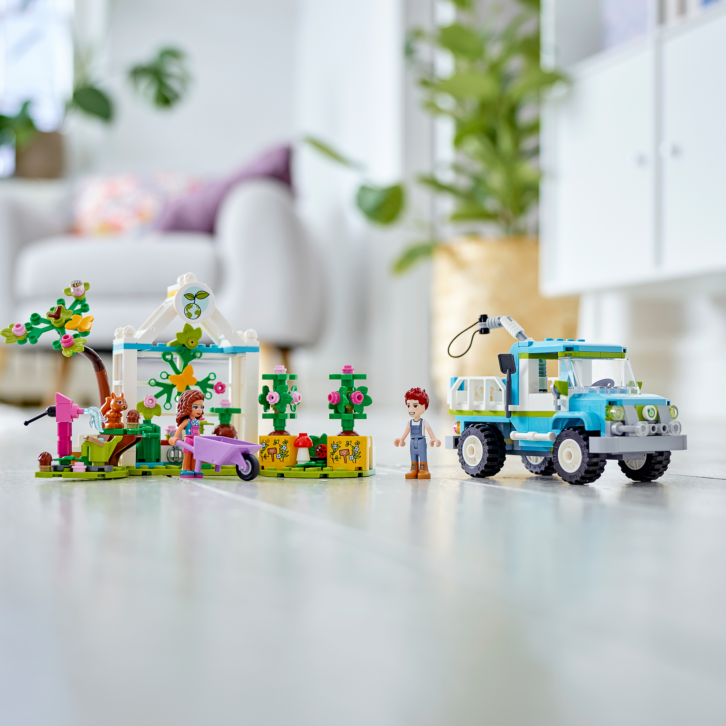 LEGO Friends Veicolo Pianta-Alberi, Set Ispirato alla Natura con Giardino, Auto 41707, , large
