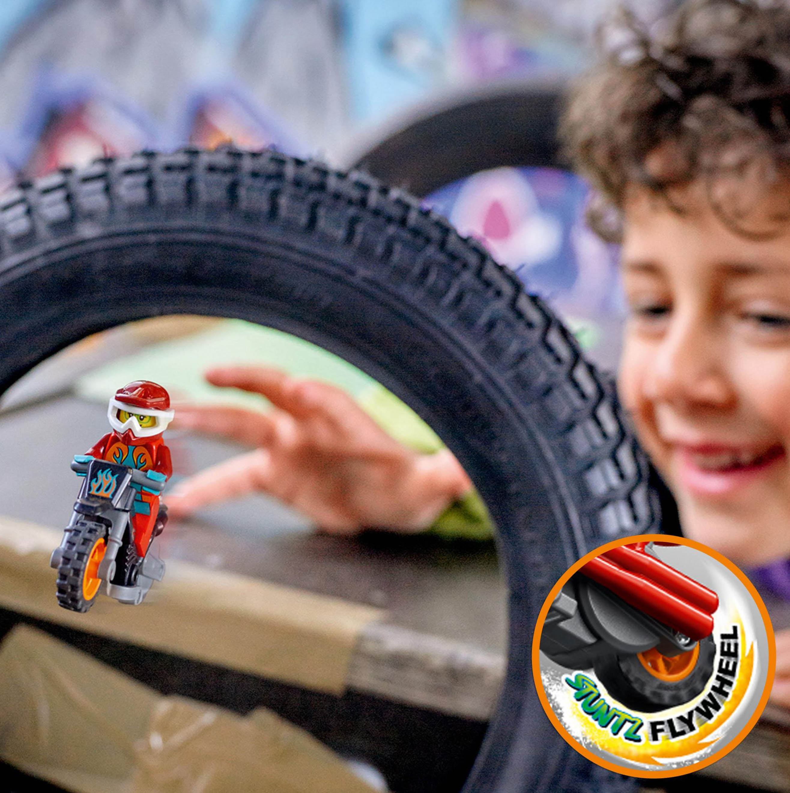 LEGO City Stuntz Stunt Bike Antincendio, Moto Giocattolo con Funzione &quot;Carica e 60311, , large