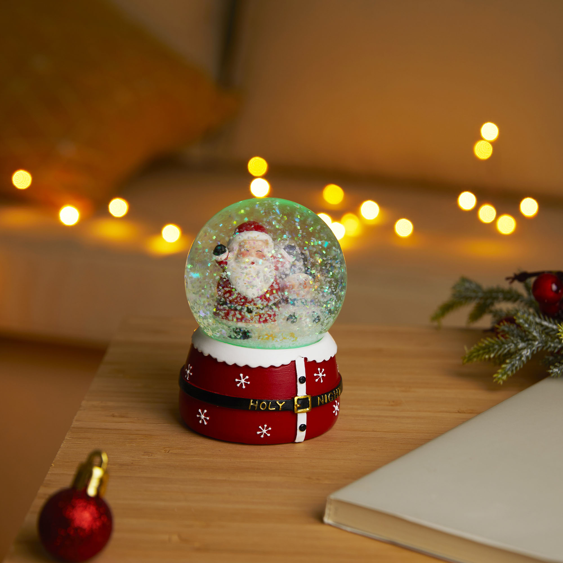 Palla Di Neve Natalizia Egan Con Luce E Pupazzo Di Neve – 7x9 Cm – Decorazione In Ceramica