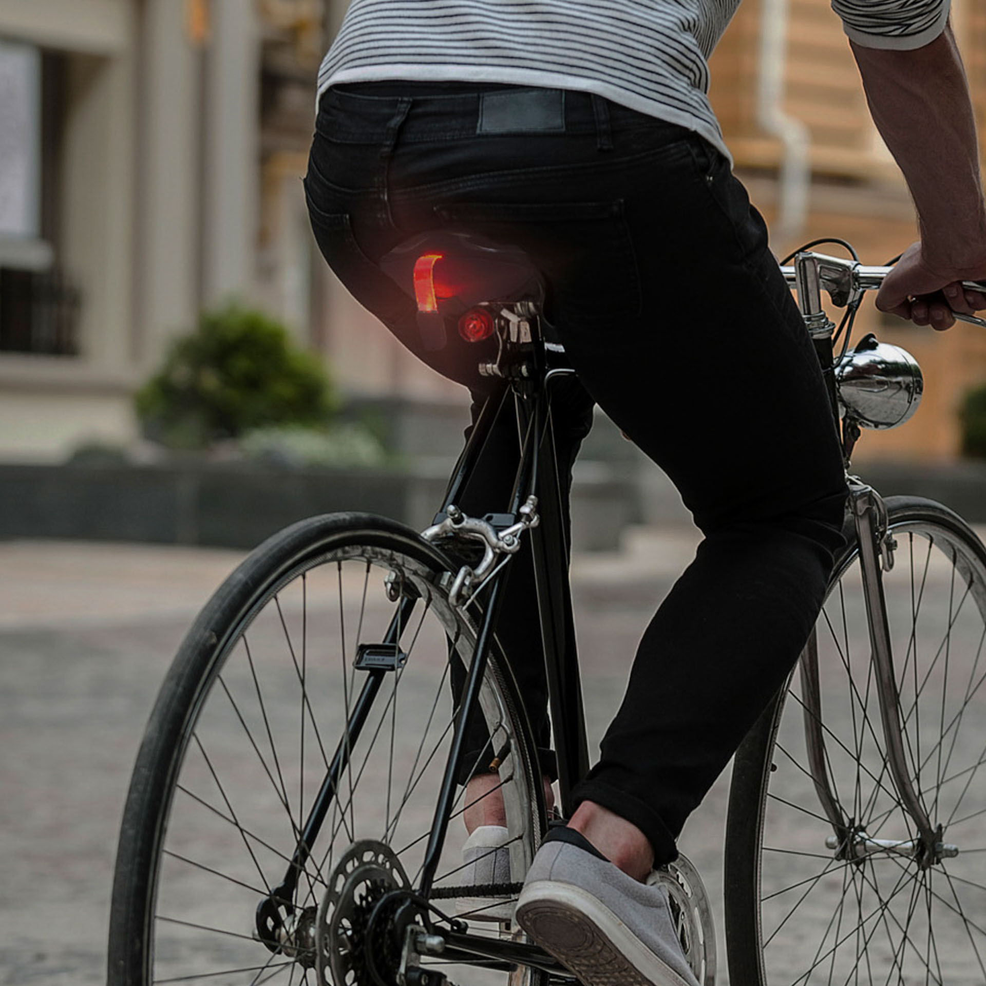 Coprisella bici con luce di sicurezza posteriore, , large